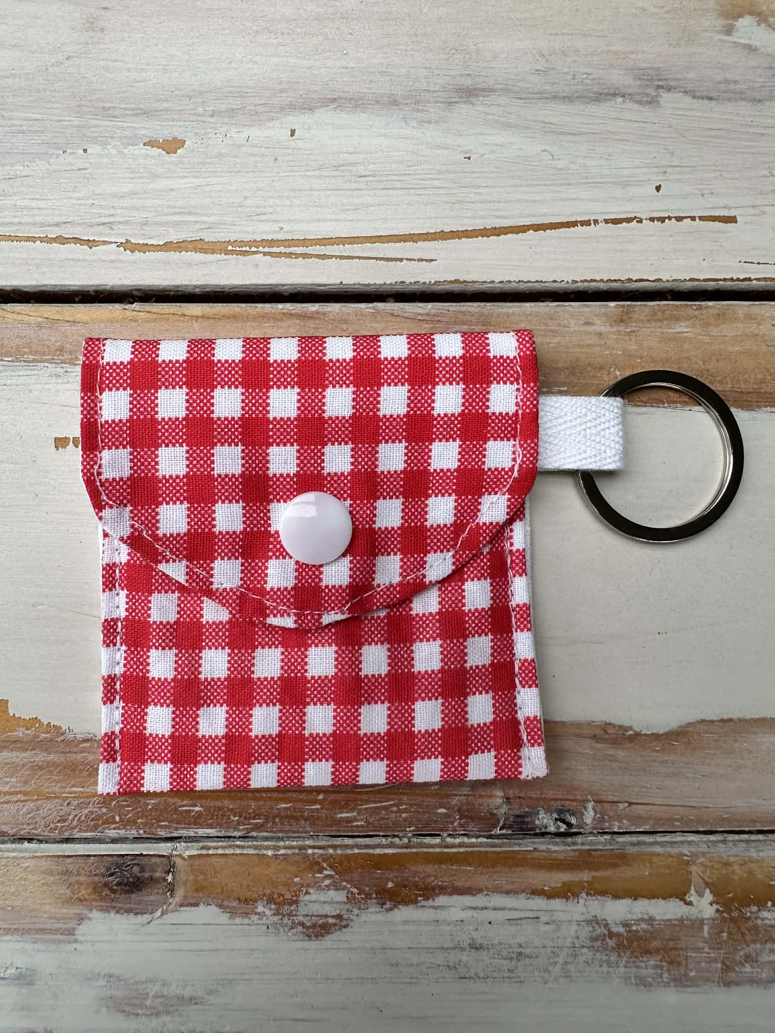 Gochugaru Gingham Earbud Pouch