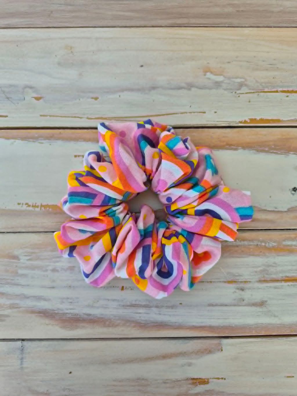 Dopamine Daisy Jumbo Scrunchie