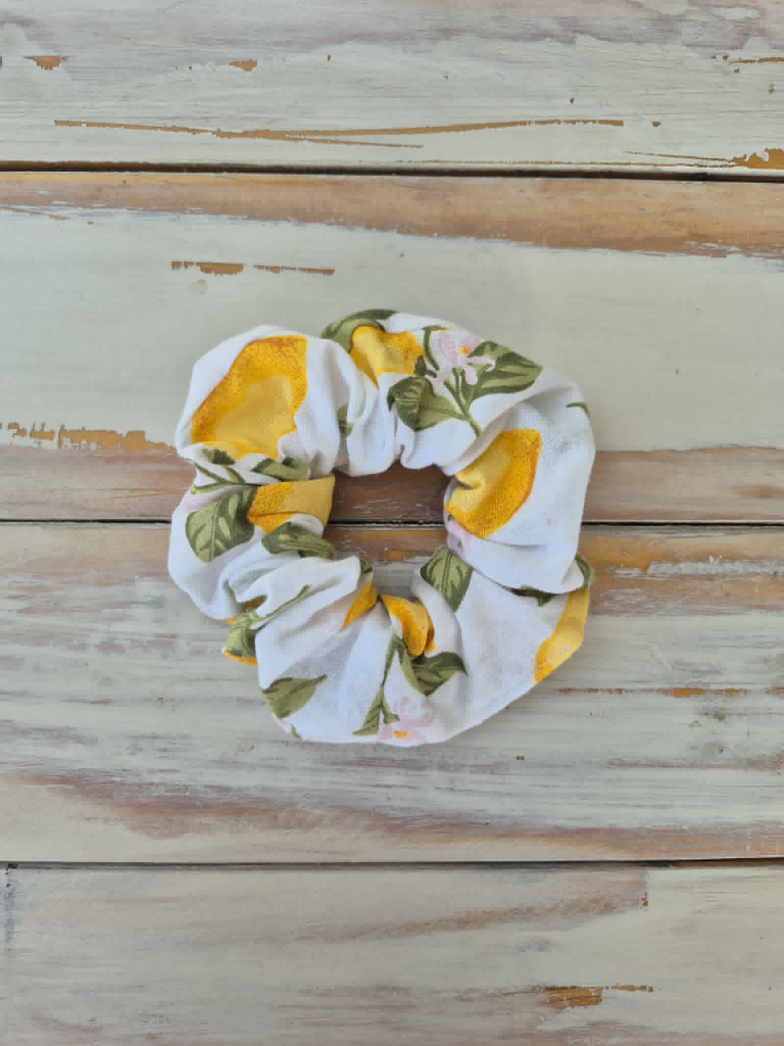 Slice of lemon Scrunchie