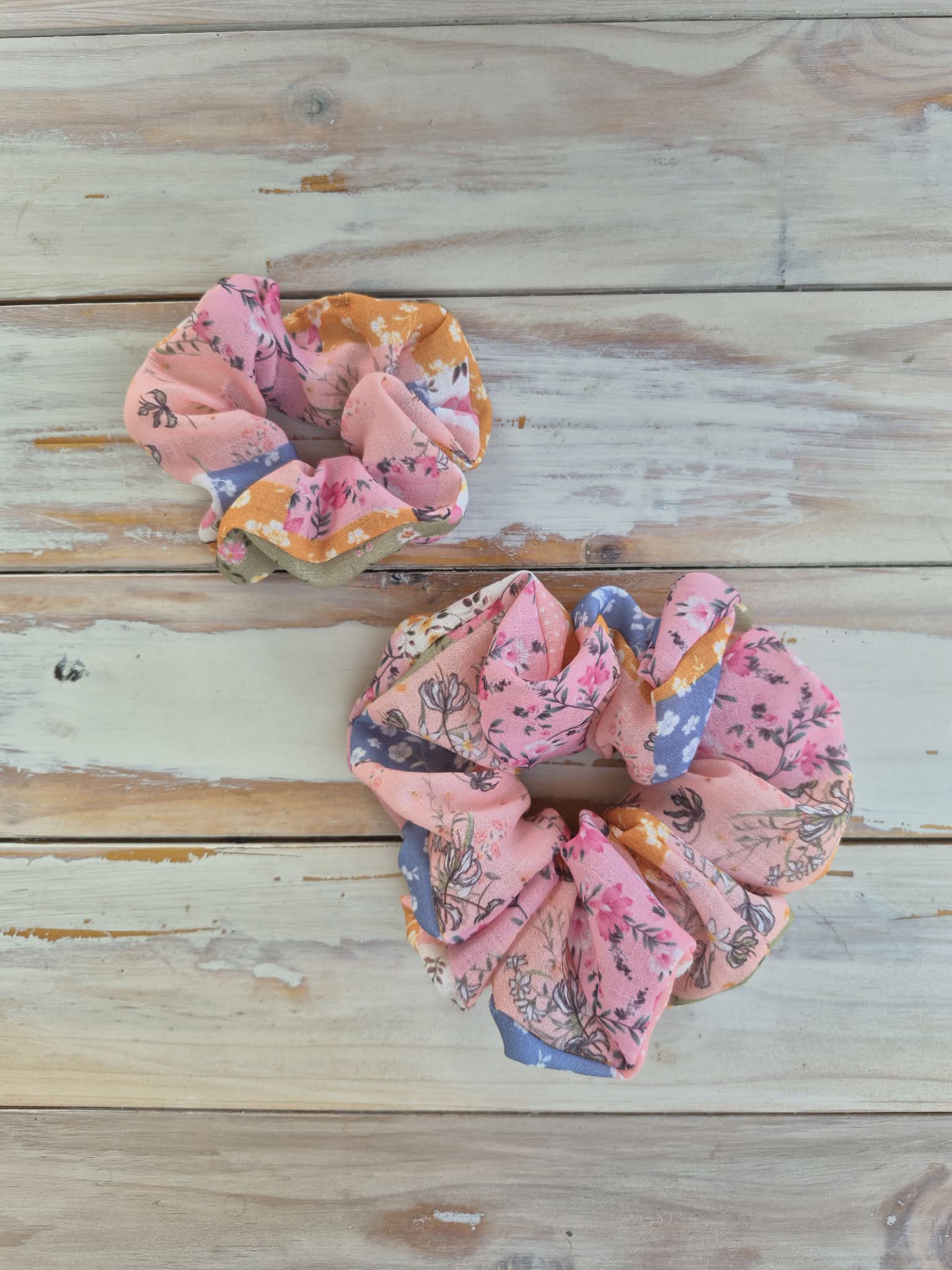 Cottage Picnic Jumbo Scrunchie