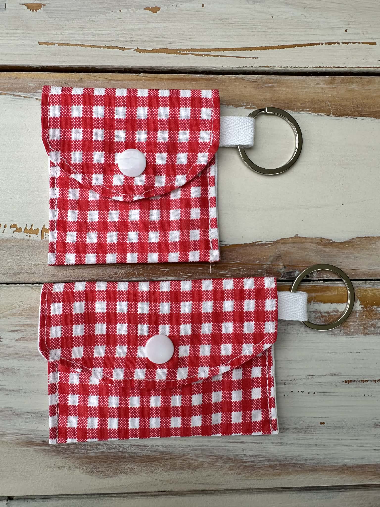 Gochugaru Gingham Earbud Pouch